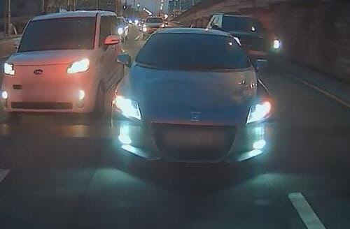 수십㎞ 여성 운전자 뒤따라온 차량[인터넷 커뮤니티 보배드림 게시 영상 캡처]